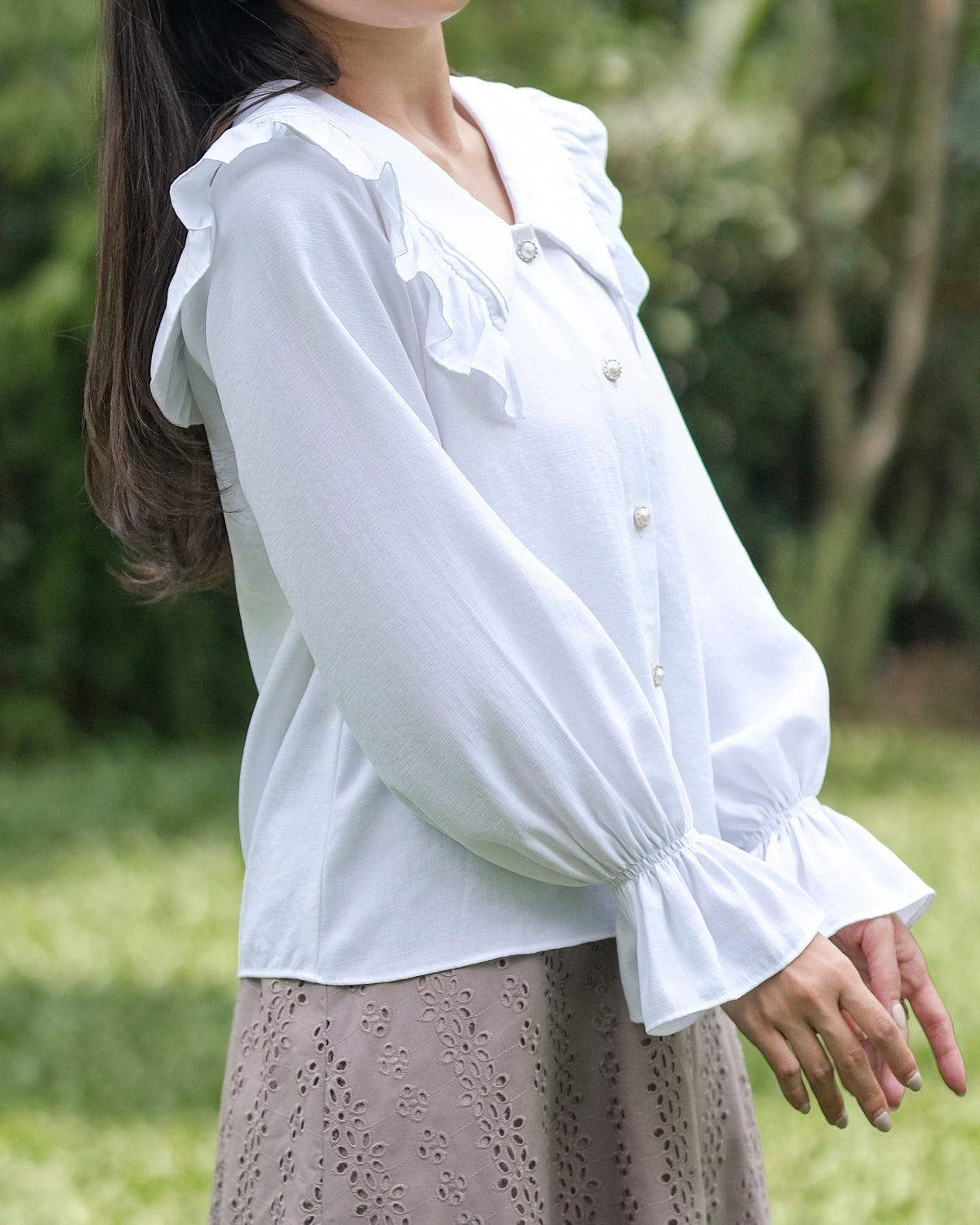 Hailey Bib Collar Blouse – Beyoutifulthelabel